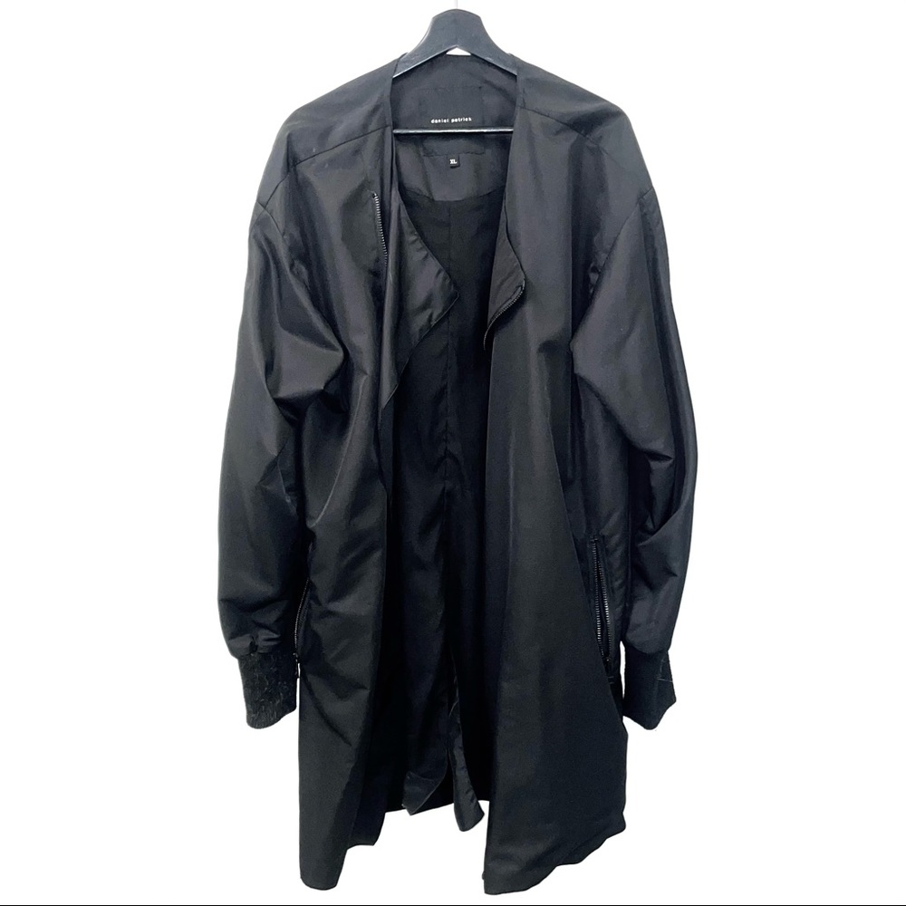 Daniel Patrick / Knomadik Bomber sample